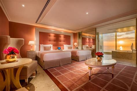 OKADA MANILA | BEST RATES GUARANTEE | BOOK NOW