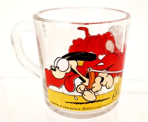 VINTAGE MCDONALD GARFIELD Odie Glass Coffee Cup Mug Use Your Friends ...