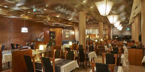 Restaurants Near Holiday Inn Helsinki - Vantaa Airport