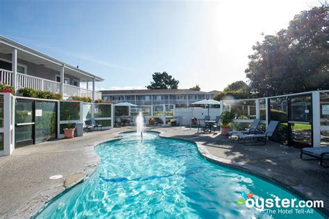 Monterey Bay Lodge Review: What To REALLY Expect If You Stay