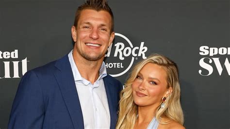 Camille Kostek Shares Sweet Moment With Rob Gronkowski in Honor of the ...