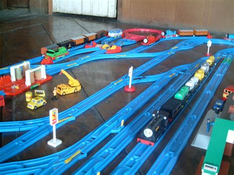 Tomy trains and layouts: June 2006