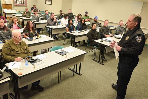 Fort Smith Police Department teaches dispatch, daily operations to 46th citizens academy ...