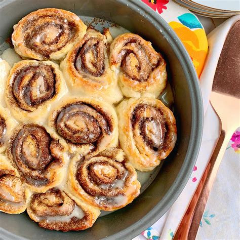 2 Ingredient Dough Cinnamon Rolls