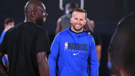 Former Mavericks guard J.J. Barea signs for team in Spain | NBA.com