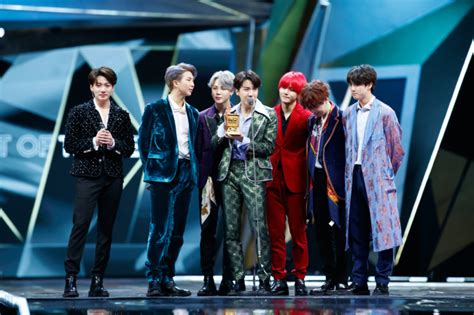 [Photo News] BTS wins big at 2018 MAMA in Hong Kong | btspost