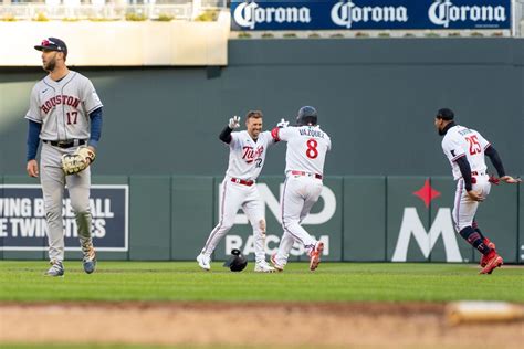 Astros vs. Twins Player Props | David Hensley | Saturday | BestOdds