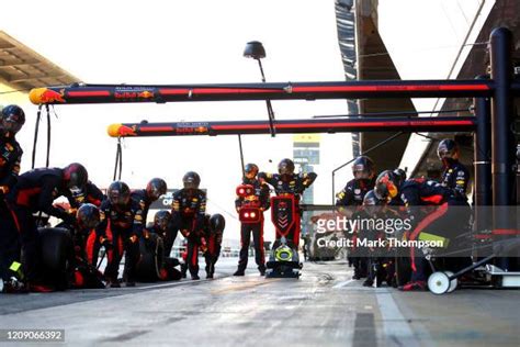 1,830 Red Bull F1 Pit Stop Stock Photos, High-Res Pictures, and Images ...