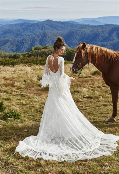 Romantic Country Wedding Dresses