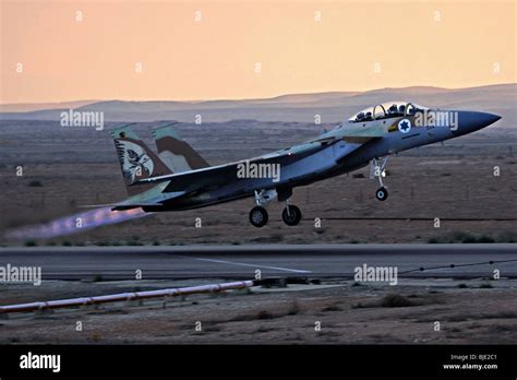 Israeli Air force F-15I Fighter jet at takeoff Stock Photo - Alamy