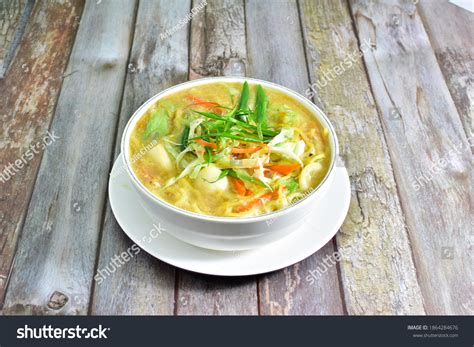 12 Lomi Chicken Noodles Images, Stock Photos & Vectors | Shutterstock