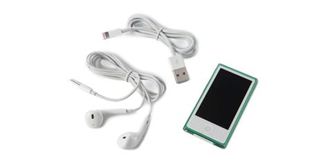 Apple 16GB iPod nano (7th Gen)