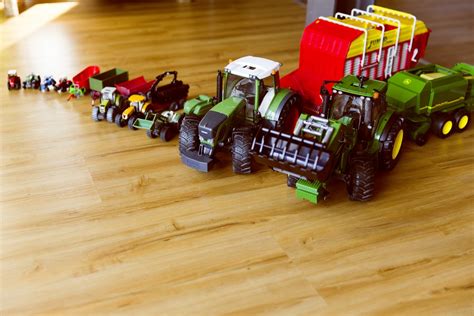 Free Images : tractor, play, boy, toy, bulldog, children, toys, lego, guys, vehicles, gantry ...