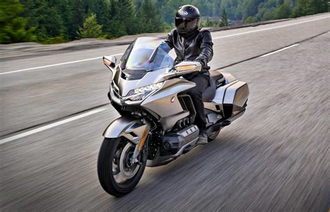 Top 10 BEST Touring Motorcycles of 2020 | Visordown