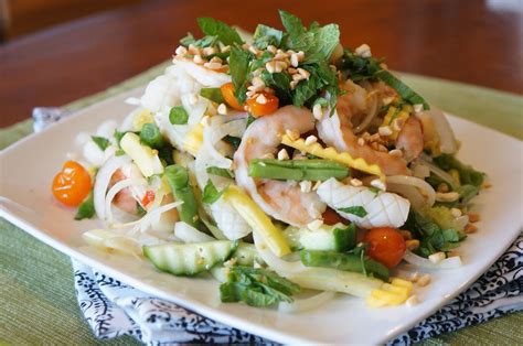 Gourmet by Kat: Thai seafood salad (Goi Thai tom muc)