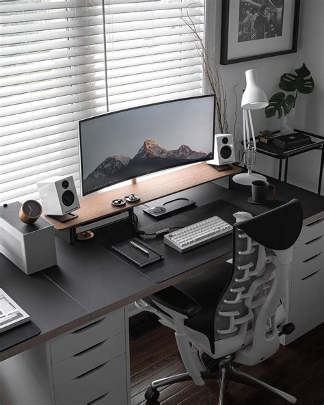 Mekunotech - Minimal Desk Setups | Arredamento scrivania, Arredamento studio in casa, Ufficio di ...