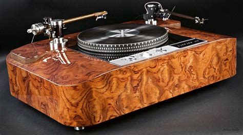 Gallery Artisan Fidelity in 2020 | Turntable record player, High end ...