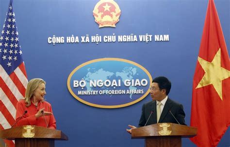 VIETNAM US DIPLOMACY - Nghiên cứu quốc tế