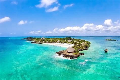 12 Best Kenya Beaches (and Where to Stay in 2023-24)