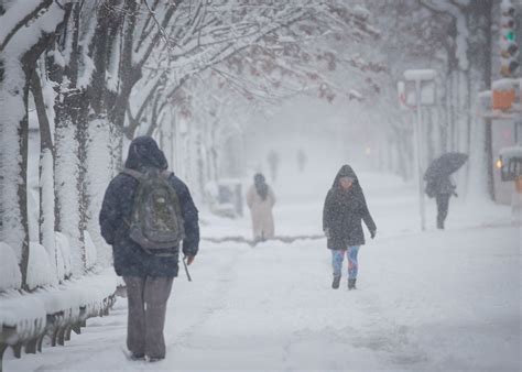 早安·世界｜“炸弹气旋”携暴风雪袭击美国超九千万人受影响_快看_澎湃新闻-The Paper