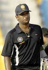 Arjun Yadav Profile, India Cricket Player Arjun Shivlal Yadav Biography, Information About India ...