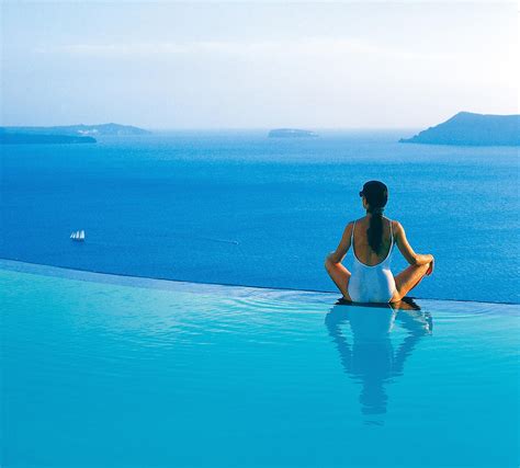 Santorini infinity pools - Imgur Santorini Island, Santorini Greece ...