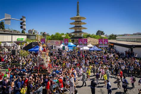 Grand Parade - Northern California Cherry Blossom Festival