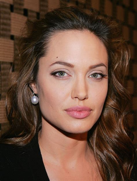 Angelina Jolie Iphone Wallpapers