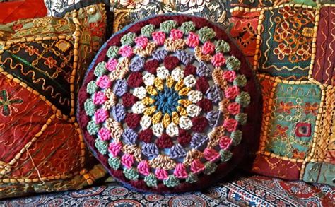 How to Make a Round Crocheted Pillow - Create ♥ Nurture ♥ Heal ♥