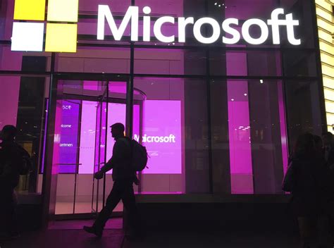 Microsoft says Chinese hackers targeted groups via server software ...