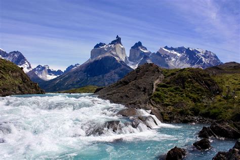 Cordillera Paine Range from the Salto Grande in Torres del Paine, Chile ...