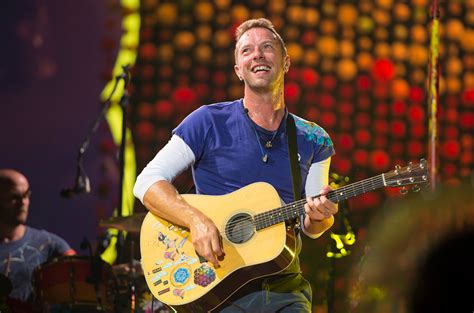 Coldplay’s Chris Martin Sings an Ode to Washington Redskins at D.C. Concert | Billboard – Billboard