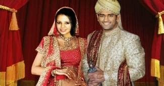 Funtoosh: Dhoni Marriage Photos, Pics with Sakshi Rawat not Found anywhere