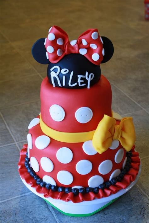 10 Cutest Minnie Mouse Cakes Everyone Will Love - Pretty My Party