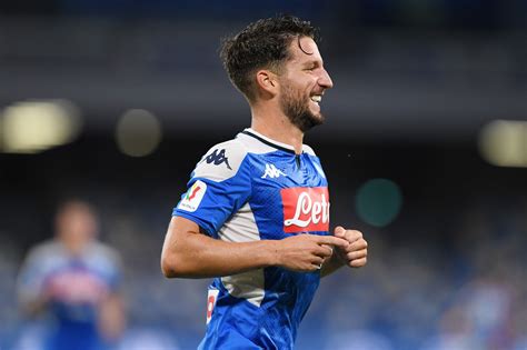 Mertens was ‘quite convinced’ by Chelsea, but chose to assure his Napoli legend in - We Ain't ...