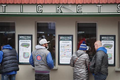 Here’s your first chance at 2019 Cubs tickets through holiday ticket packs