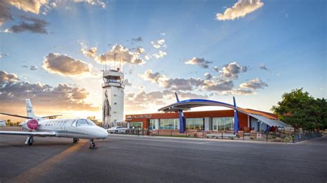 Falcon Field to increase hangar, business space