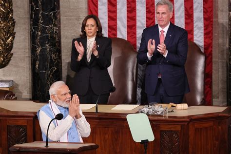 India's prime minister praises 'beauty of democracy' in speech to U.S ...