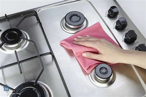 How to Clean Stainless Steel Stove Top Without Scratching