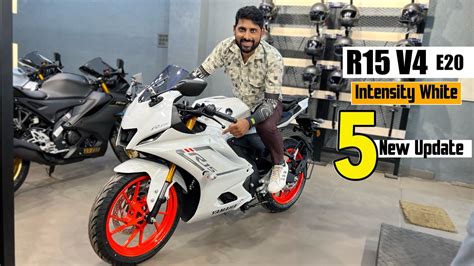 Yamaha R15 V4 E20 White Color 2023 Price Mileage New Update Full Review ...