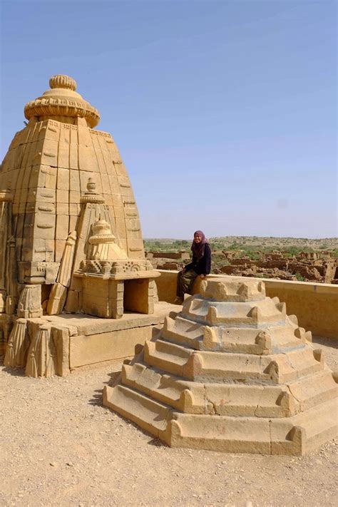 Jaisalmer Desert Safari: The Ultimate Guide - Women Wandering Beyond