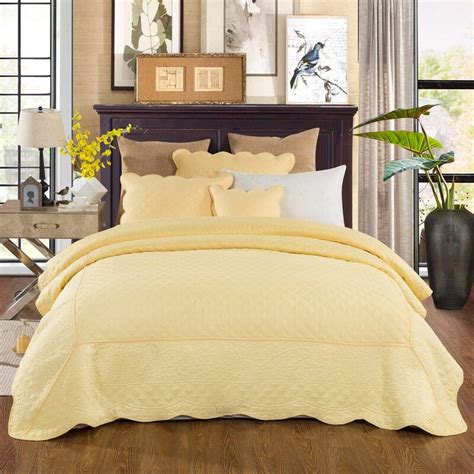 Tache Modern & Contemporary Quilt Set | Bed spreads, Yellow bedspread ...