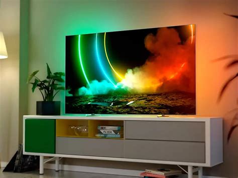 Philips Ambilight 65OLED706 OLED TV Review | Man of Many