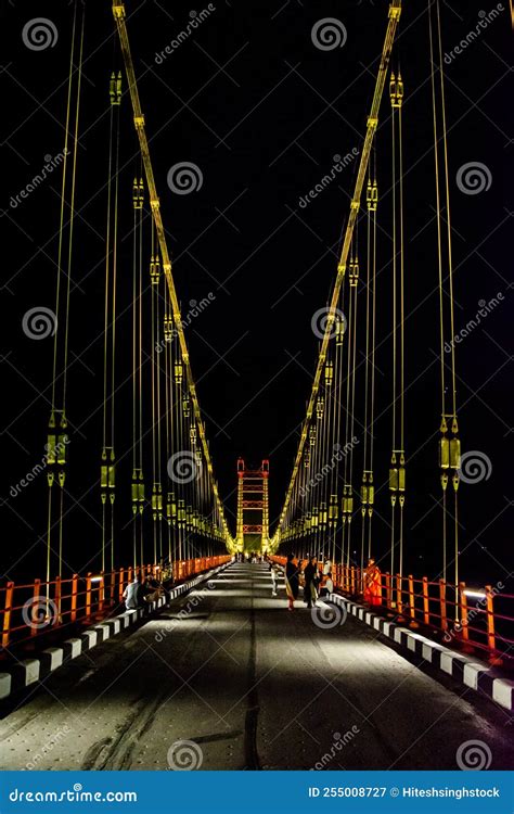 Colourful Dobra Chanti Hanging Bridge Over Tehri Lake. Night View of ...