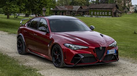 2021 Alfa Romeo Giulia GTAm in Etna Red. (Alfa Romeo). | Alfa romeo ...