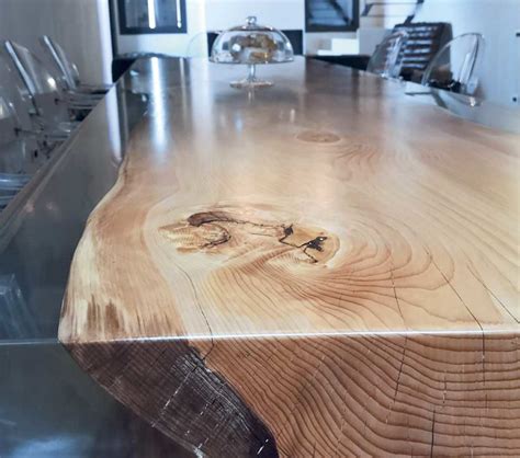 Epoxy clear coating for wood and other support | Sayerlack