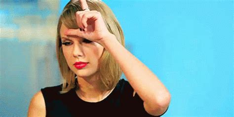 Taylor Swift GIF - Loser TaylorSwift - Discover & Share GIFs