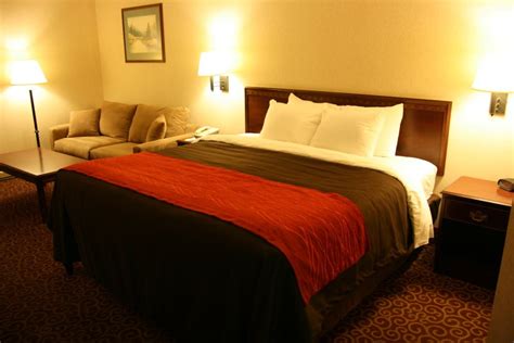 Accommodations | Bangor Inn & Suites