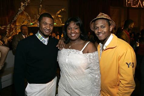 Family of Confessions star Usher Raymond IV (2022)