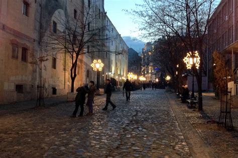 bohemian quarter - skadarlija street - Meanderbug